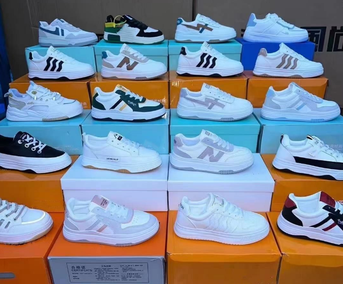 Which Bulk Sneaker Styles Offer the Highest Profit Margin?