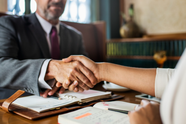 Top 7 Court Reporting Services Toronto Law Firms Can Rely On in 2025